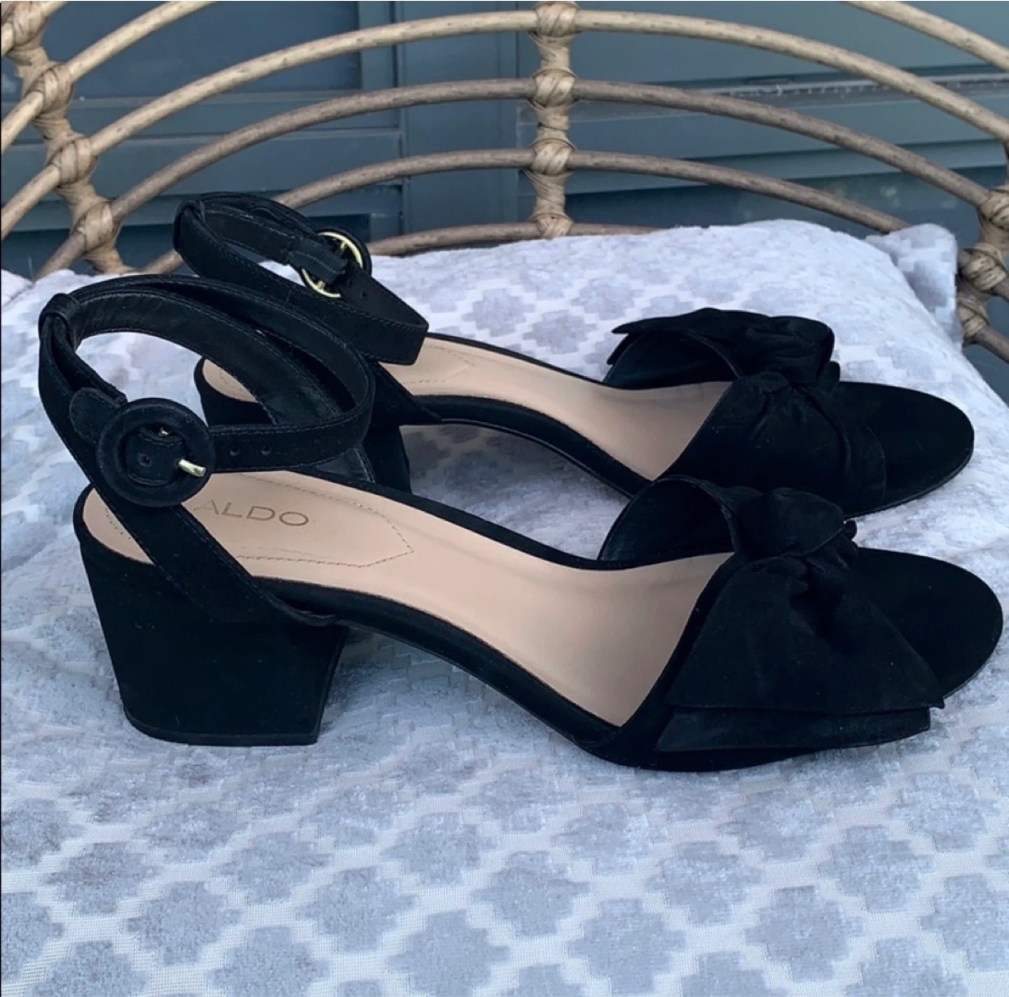 ALDO Black Suede Bow Block Heel Sandals - photo 2