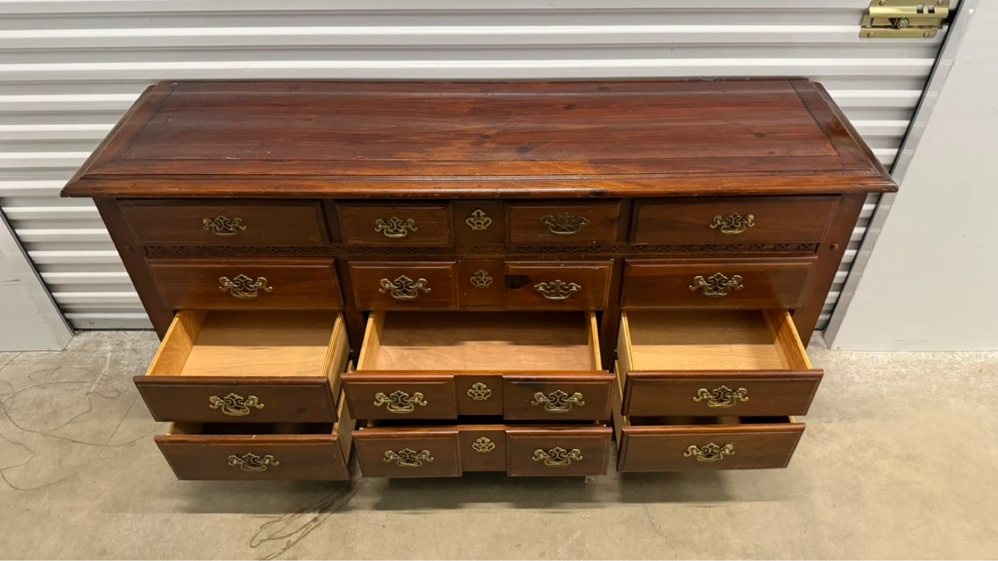 Stanley 12 drawers Dresser - photo 4