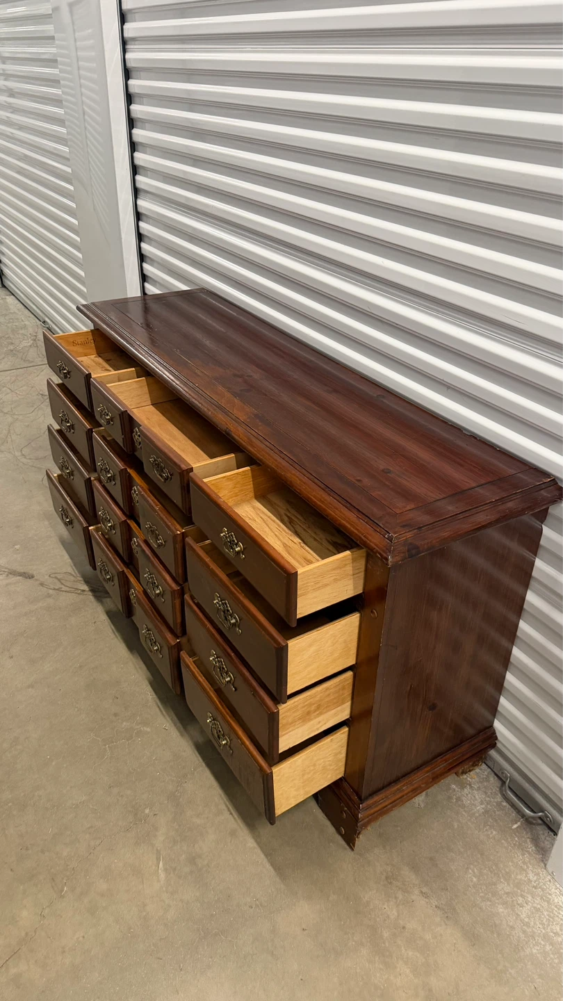 Stanley 12 drawers Dresser - photo 2