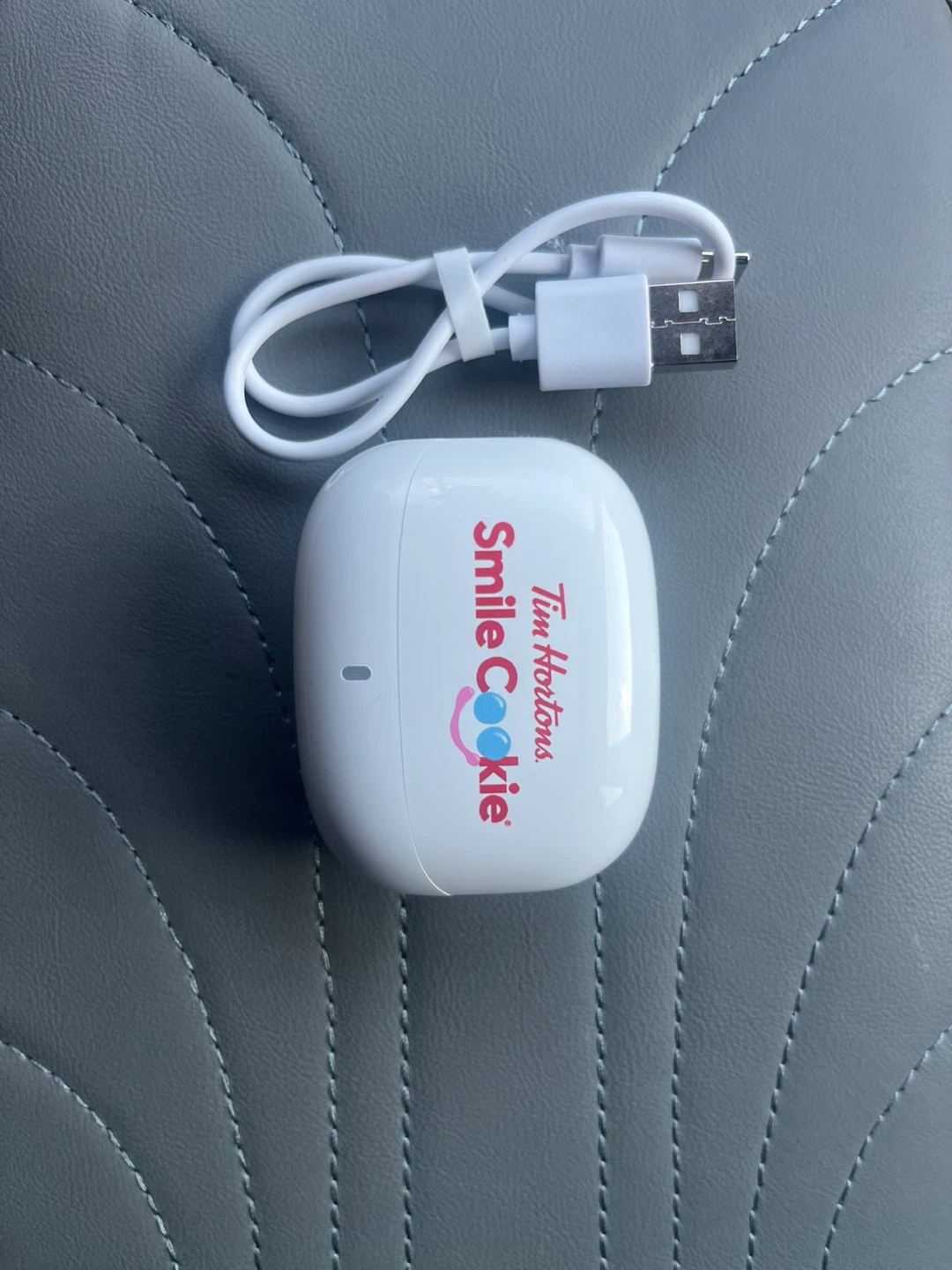 Tim Hortons Smile Cookie Wireless Earbuds - photo 4