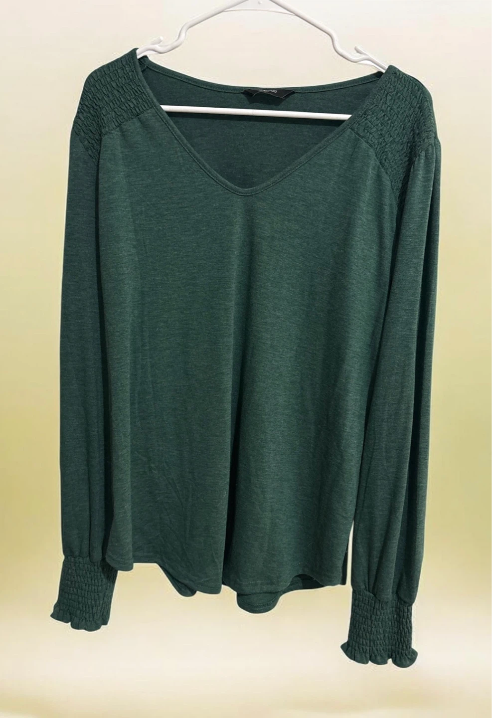 DOKOTOO Women's Green Long Sleeve V-Neck Shirt - Size XL