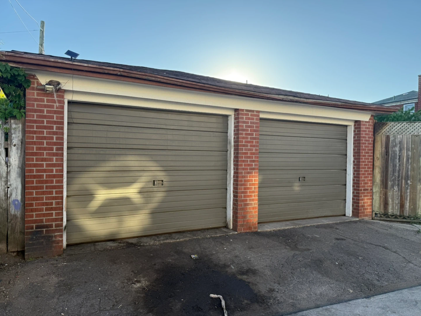 Double Garage for Rent - photo 2