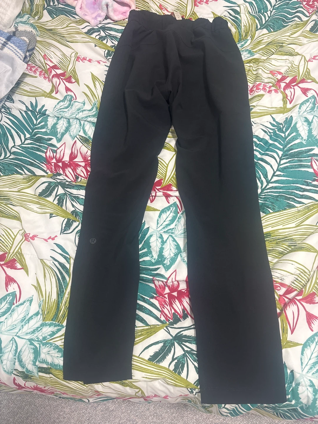 Lululemon Black Pants size 4 - photo 2