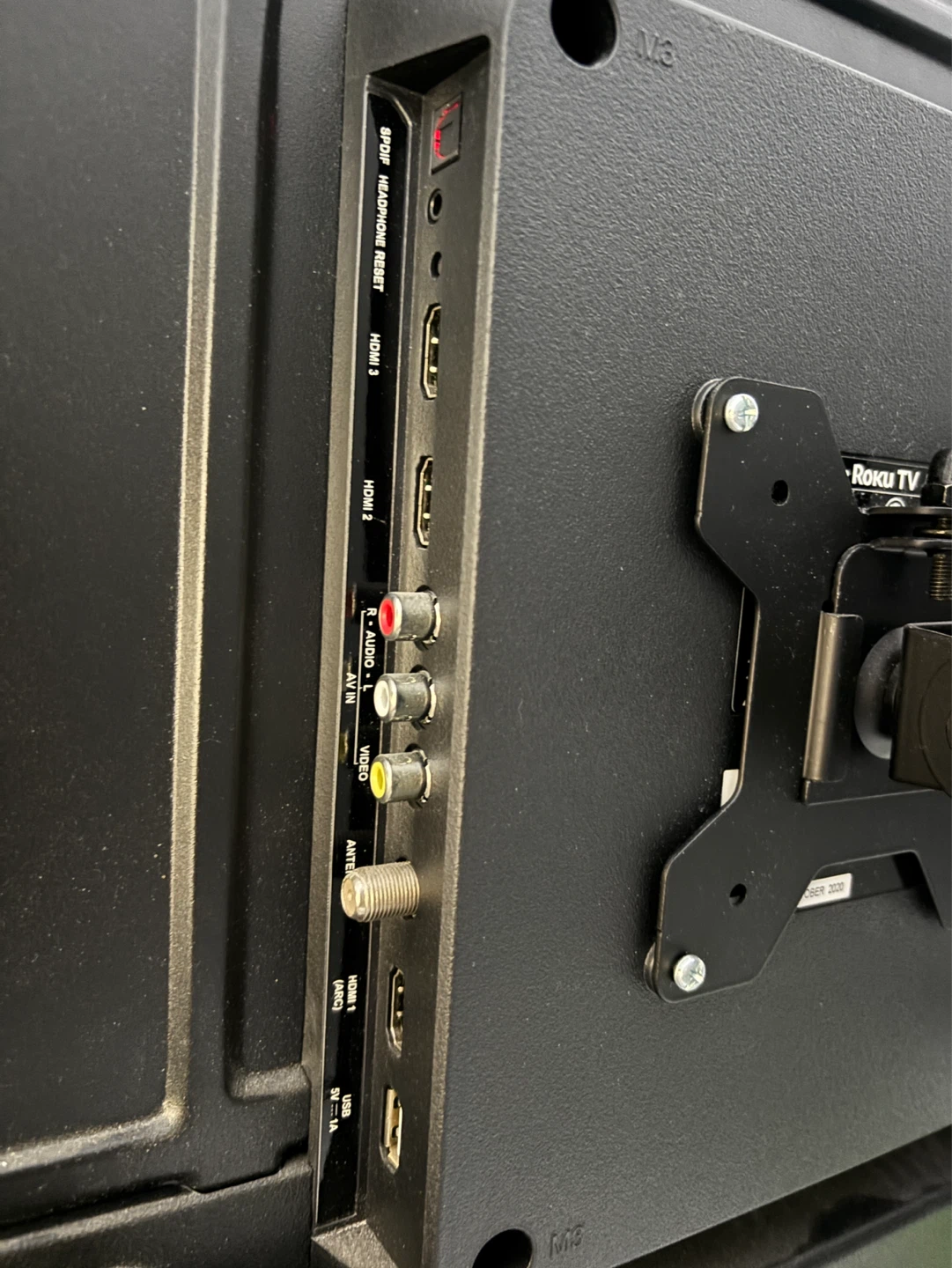 32” Roku TV with Remote - photo 3