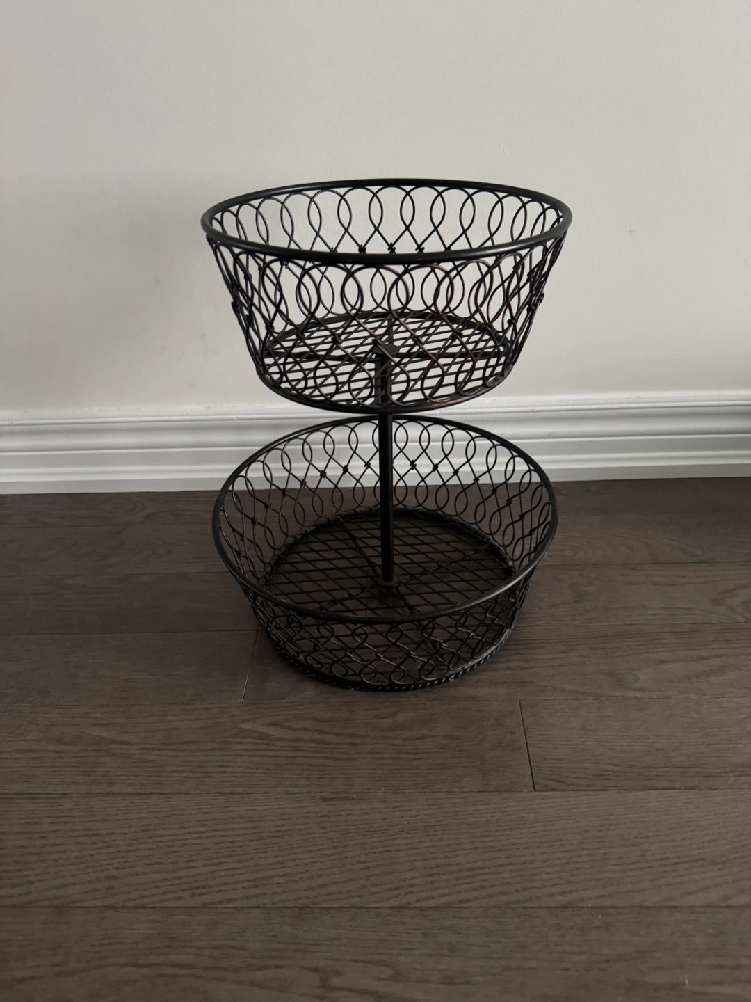 2-Tier Wire Fruit Basket
