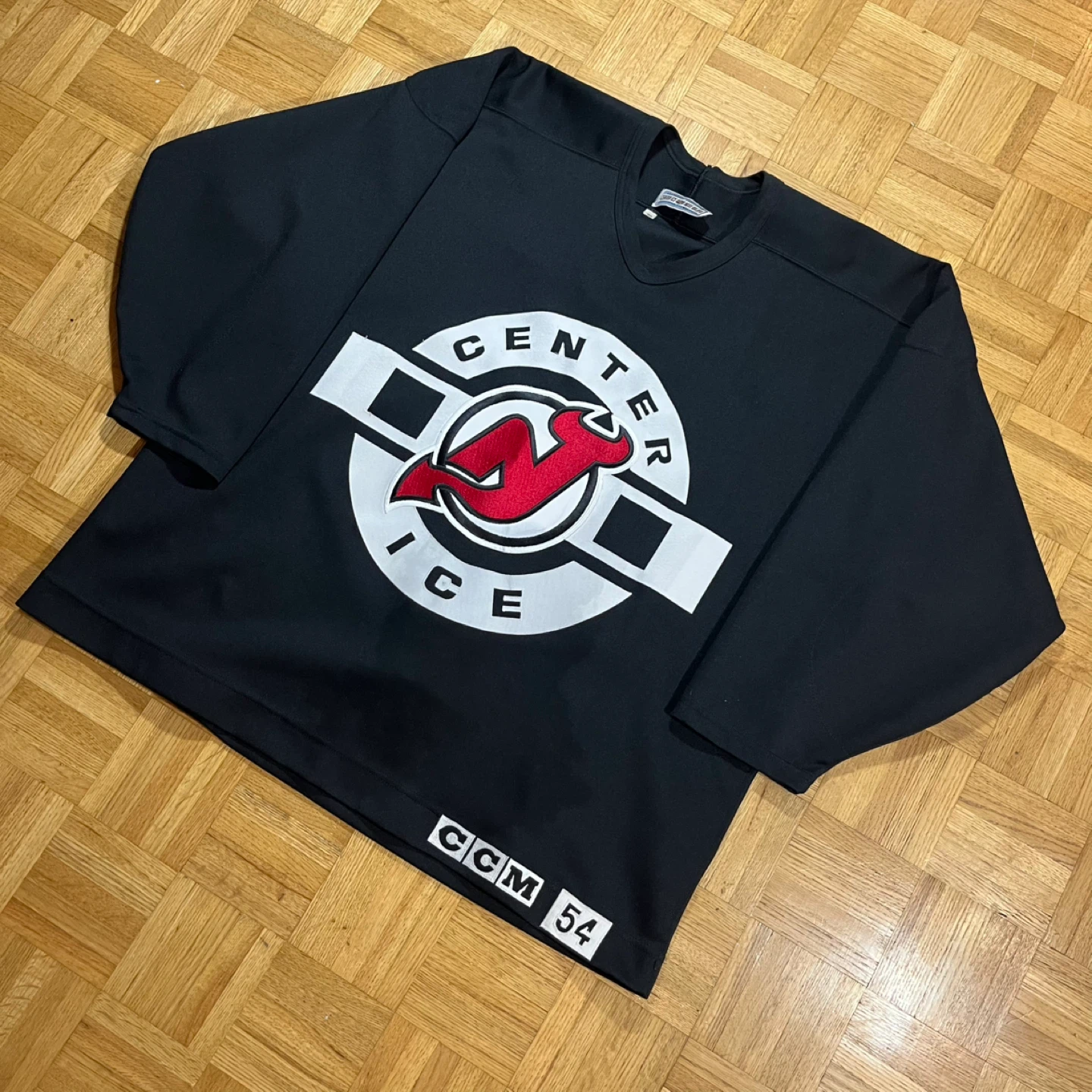 CCM 54 "Center Ice" Hockey Jersey New Jersey Devils - photo 2