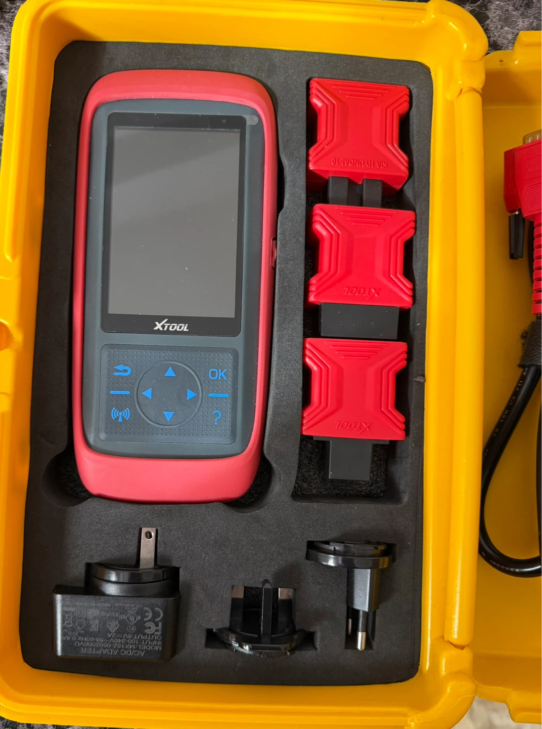 XTOOL X-Series Service Tool Diagnostic Scanner - photo 2
