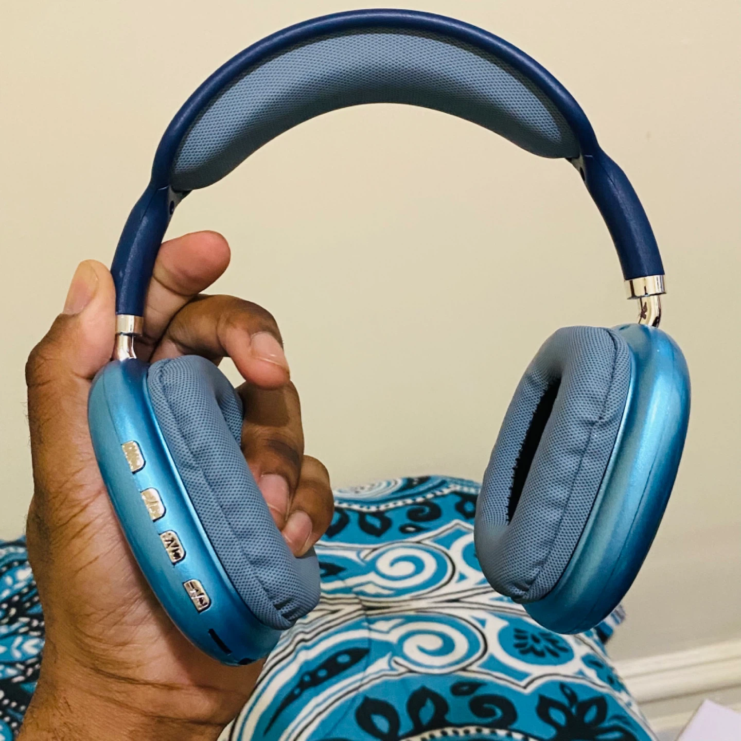 P9 Pro Max Wireless Headphones – (Blue) - photo 3