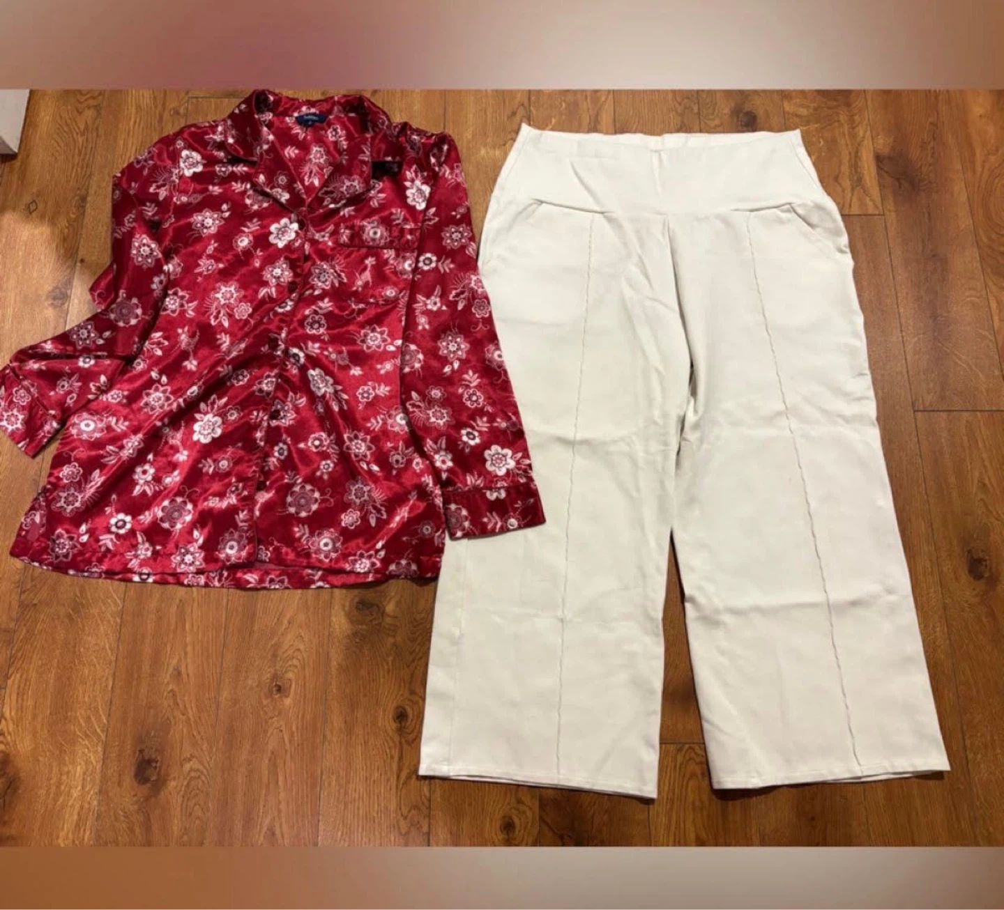 White wide-leg cropped pants (Only Bottom is free)