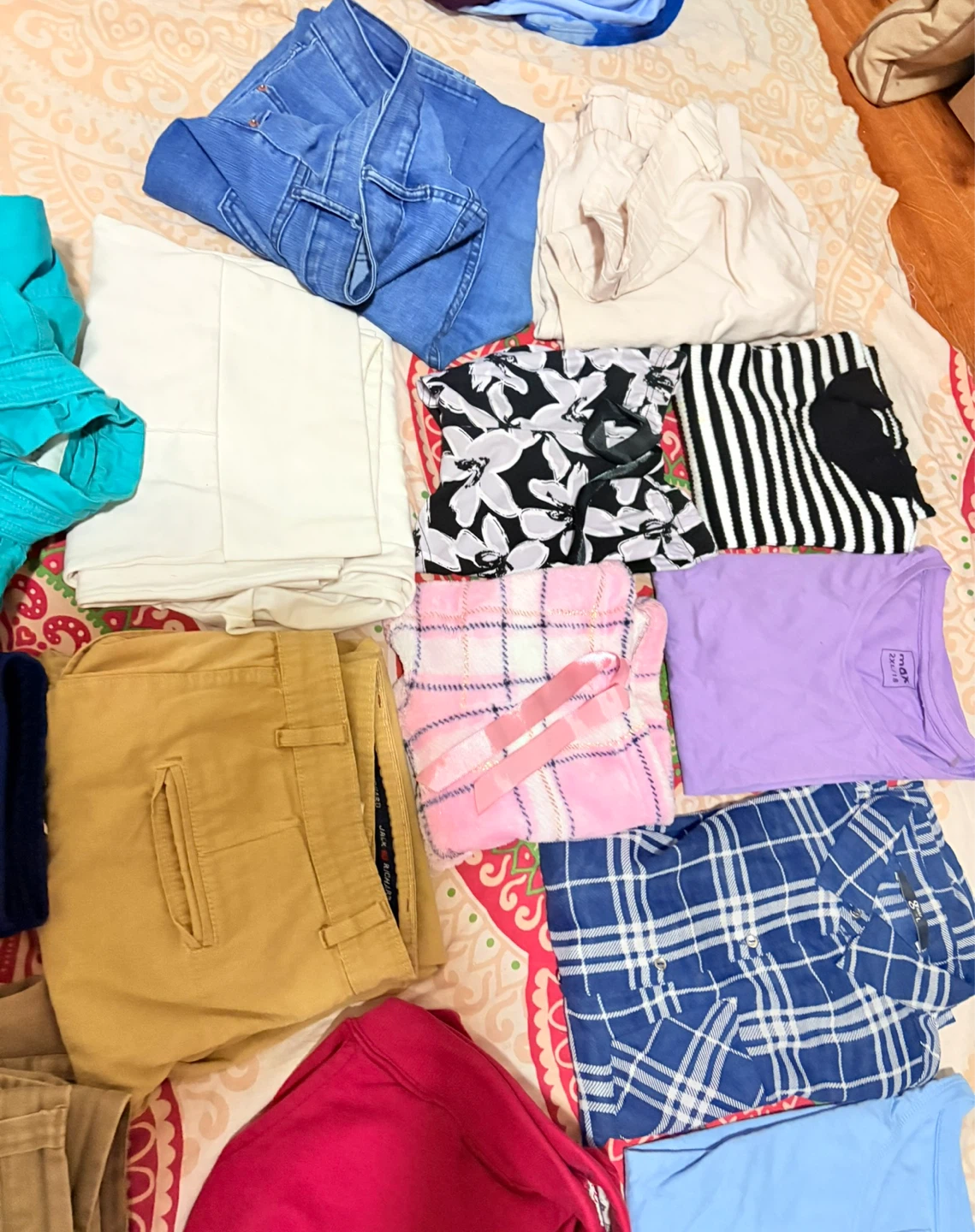 Assorted Women's Clothing Bundle - photo 4