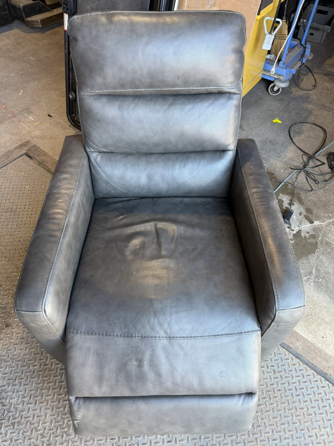 brown power recliner chair - photo 2