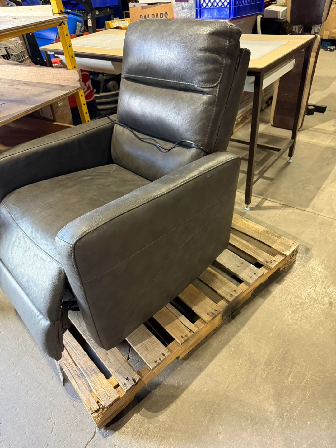 brown power recliner chair - photo 5