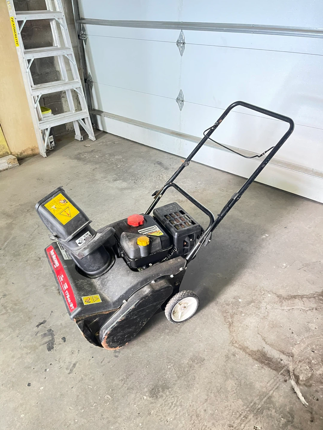 Yard Machines Snow Blower - photo 2