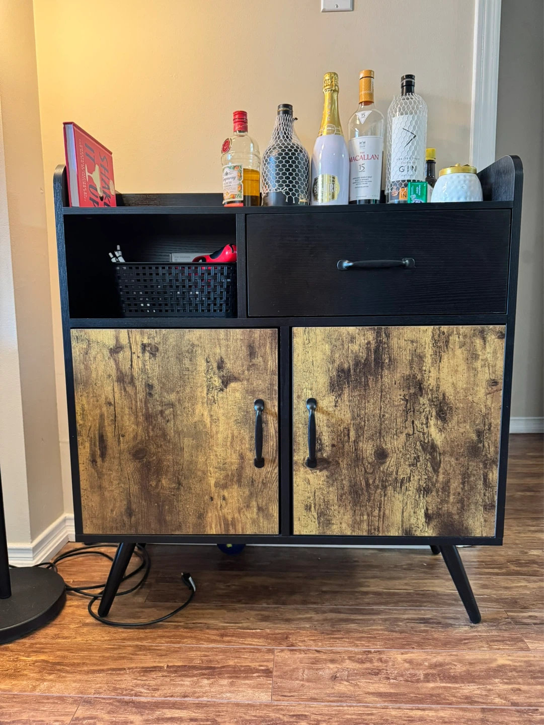 Bar cabinet
