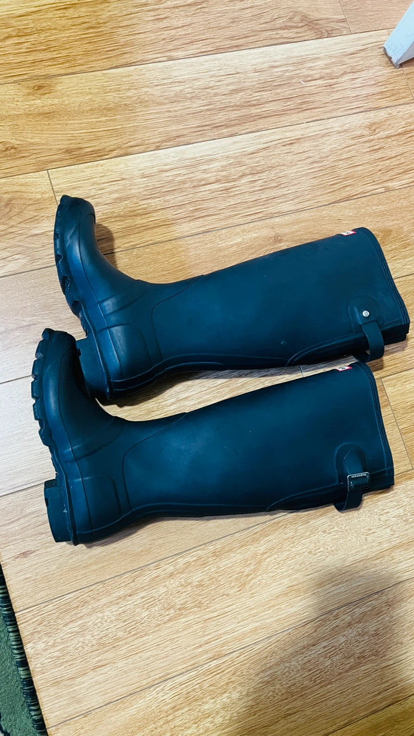 Used Hunter Black Tall Rubber Boots women’s - US 5! - photo 4
