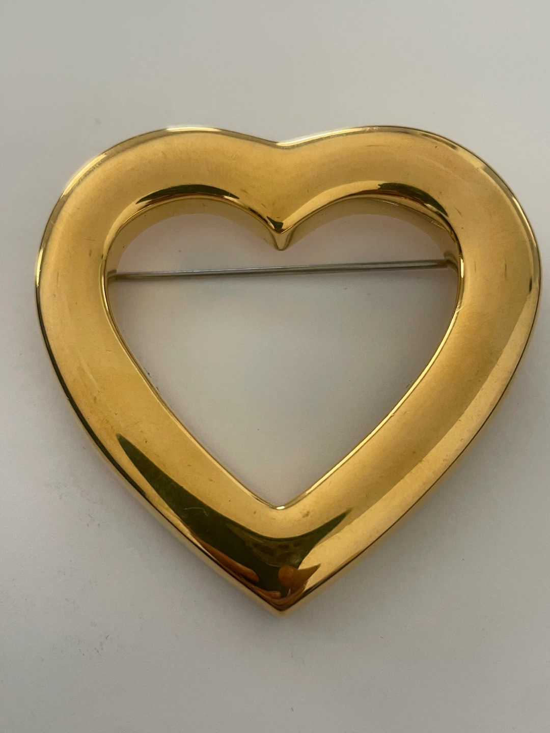ALFRED SUNG VINTAGE Gold Tone Heart Brooch
