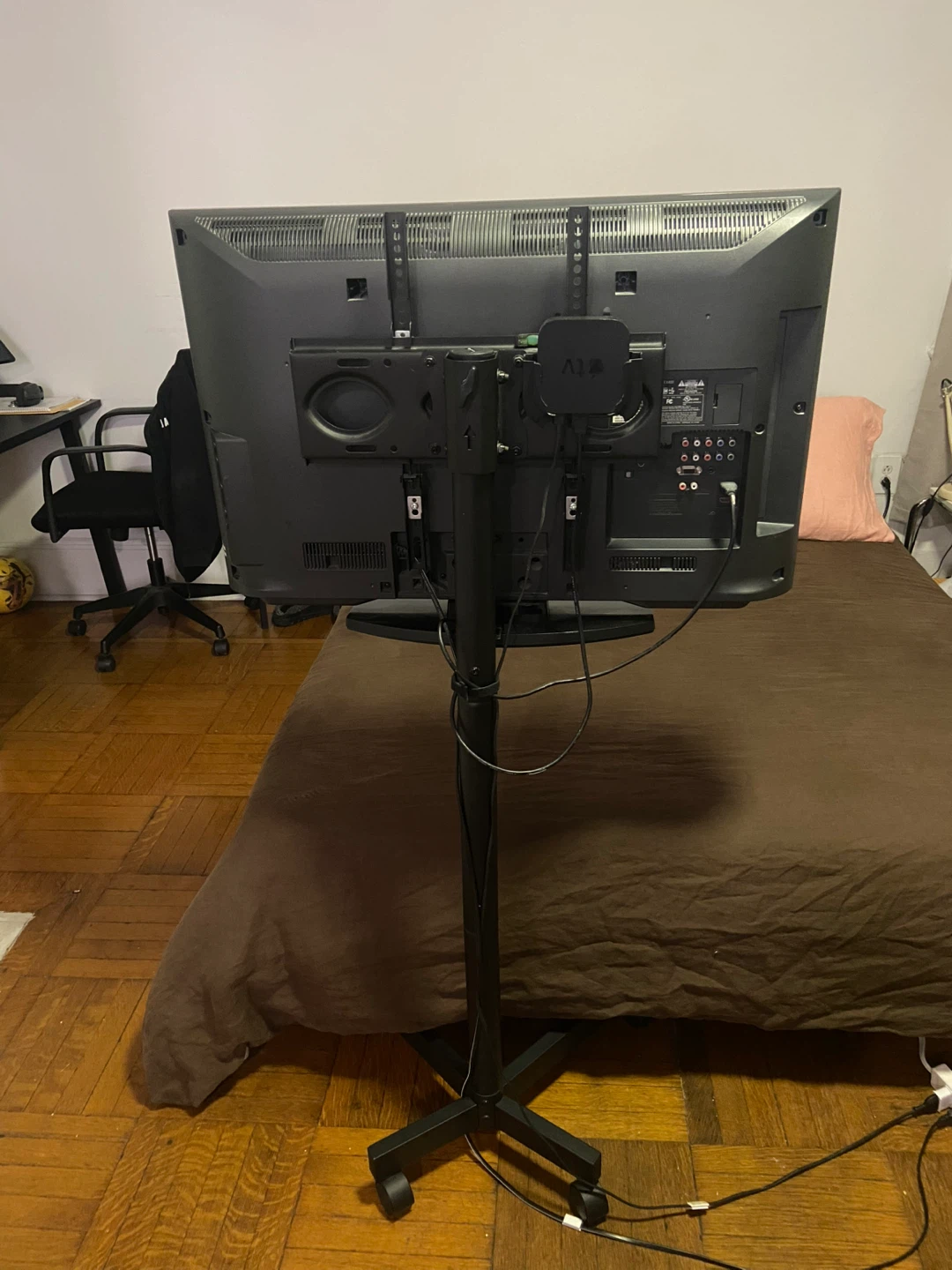 TV & Stand - photo 3