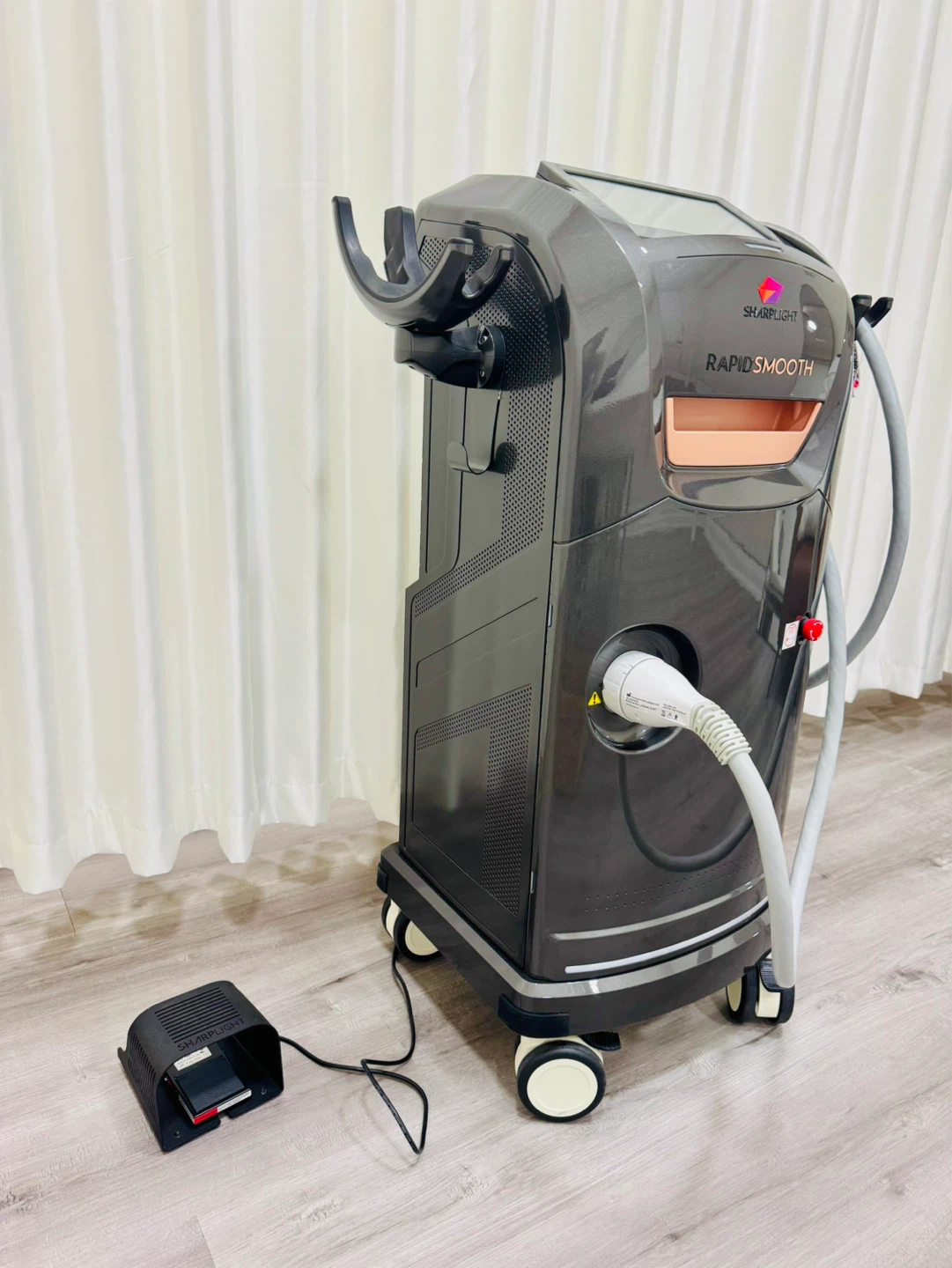 SharpLight RapidSmooth DPC Laser Hair Removal machine - photo 3