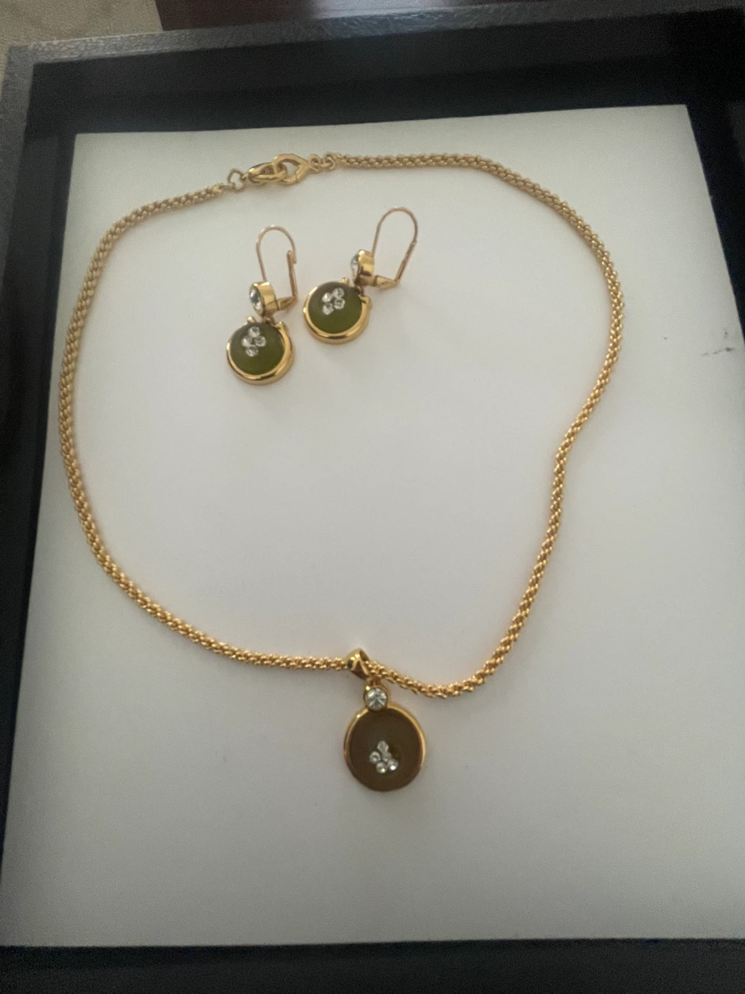 VIntage Vendome/Coro Gold-tone necklace and earring set - photo 2