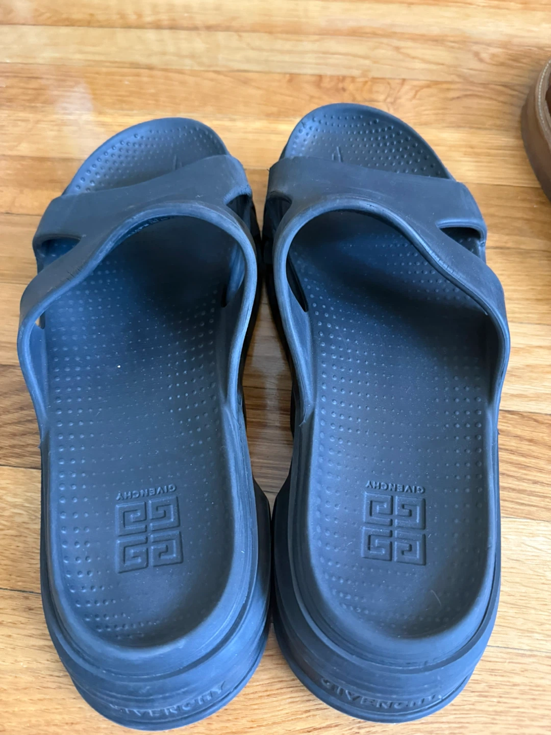 Givenchy Black Slides Sandals - photo 4