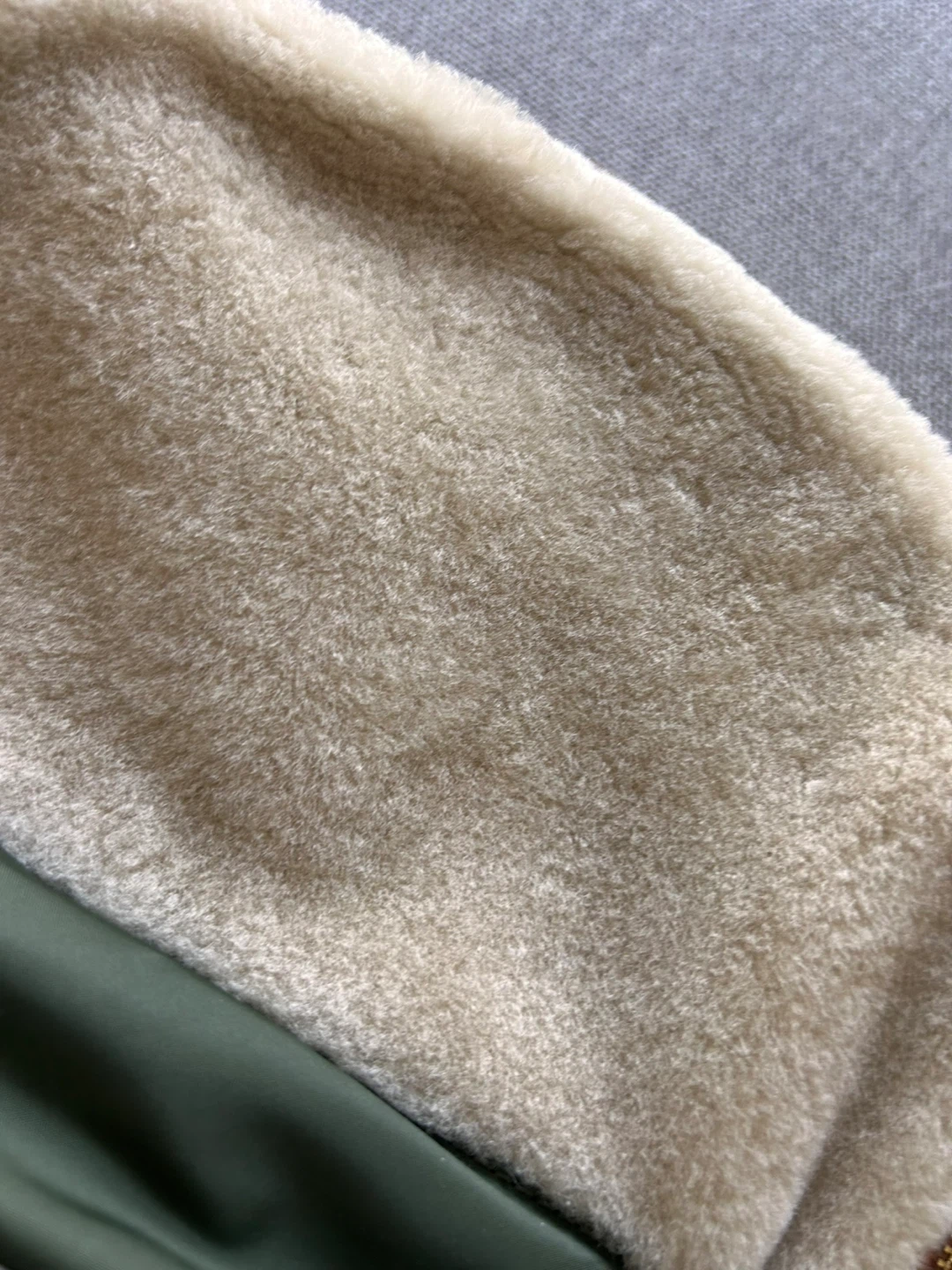 Tory Burch Perry Shearling Backpack - real fur - photo 4