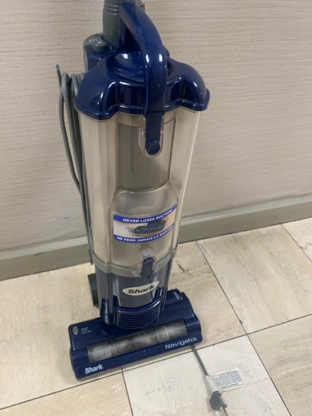 Shark Navigator Upright Vacuum Cleaner - photo 4