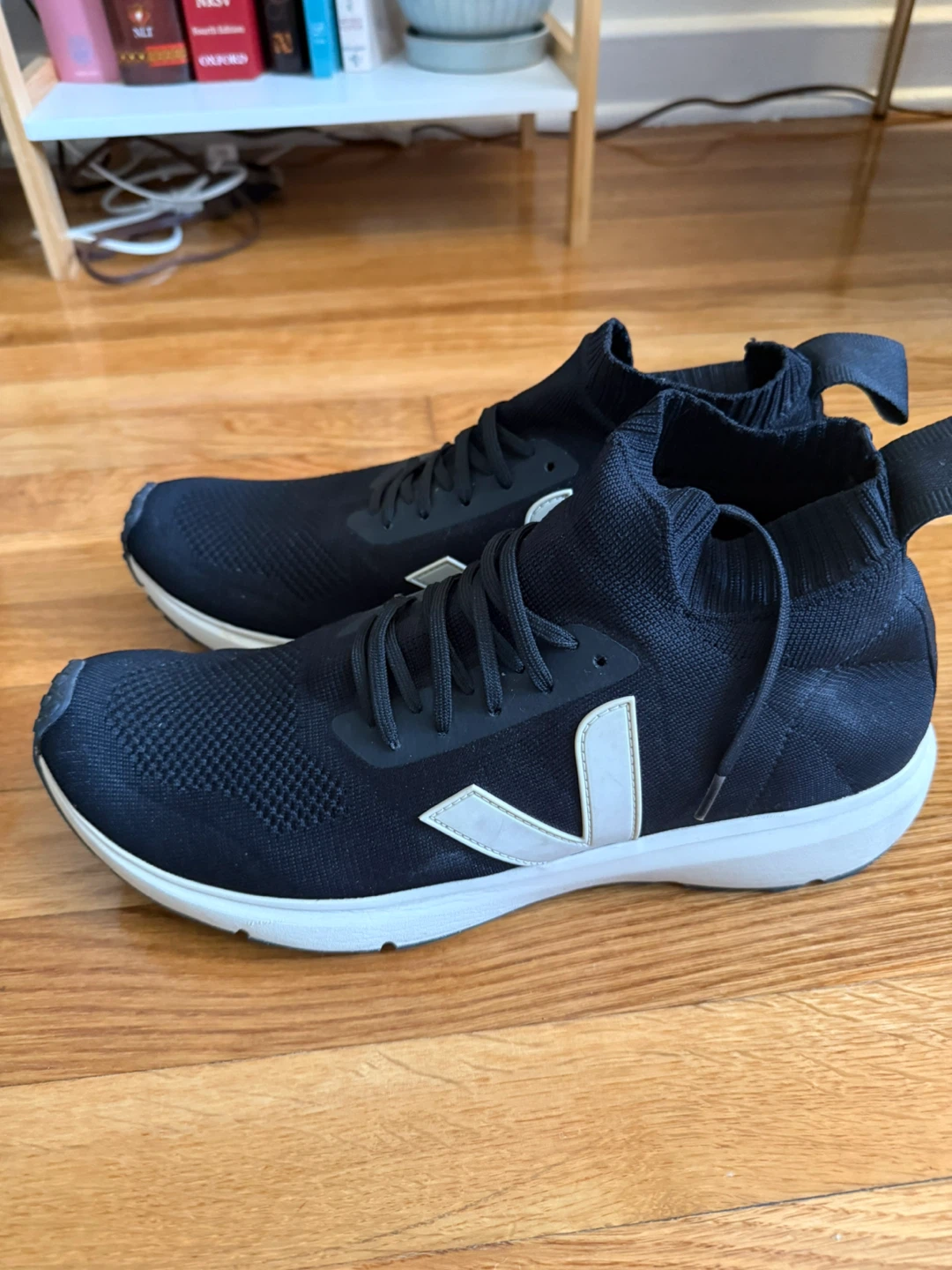 Veja Sneakers - Black Size US 12 - photo 2