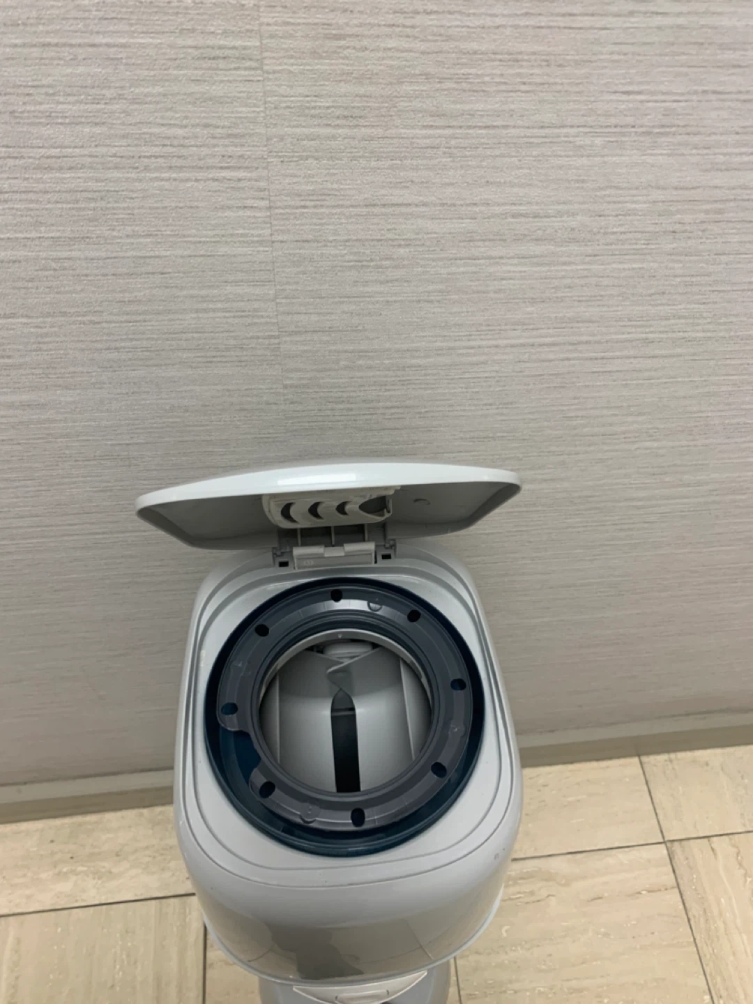 Ubbi Diaper Pail Liner Dispenser - photo 3