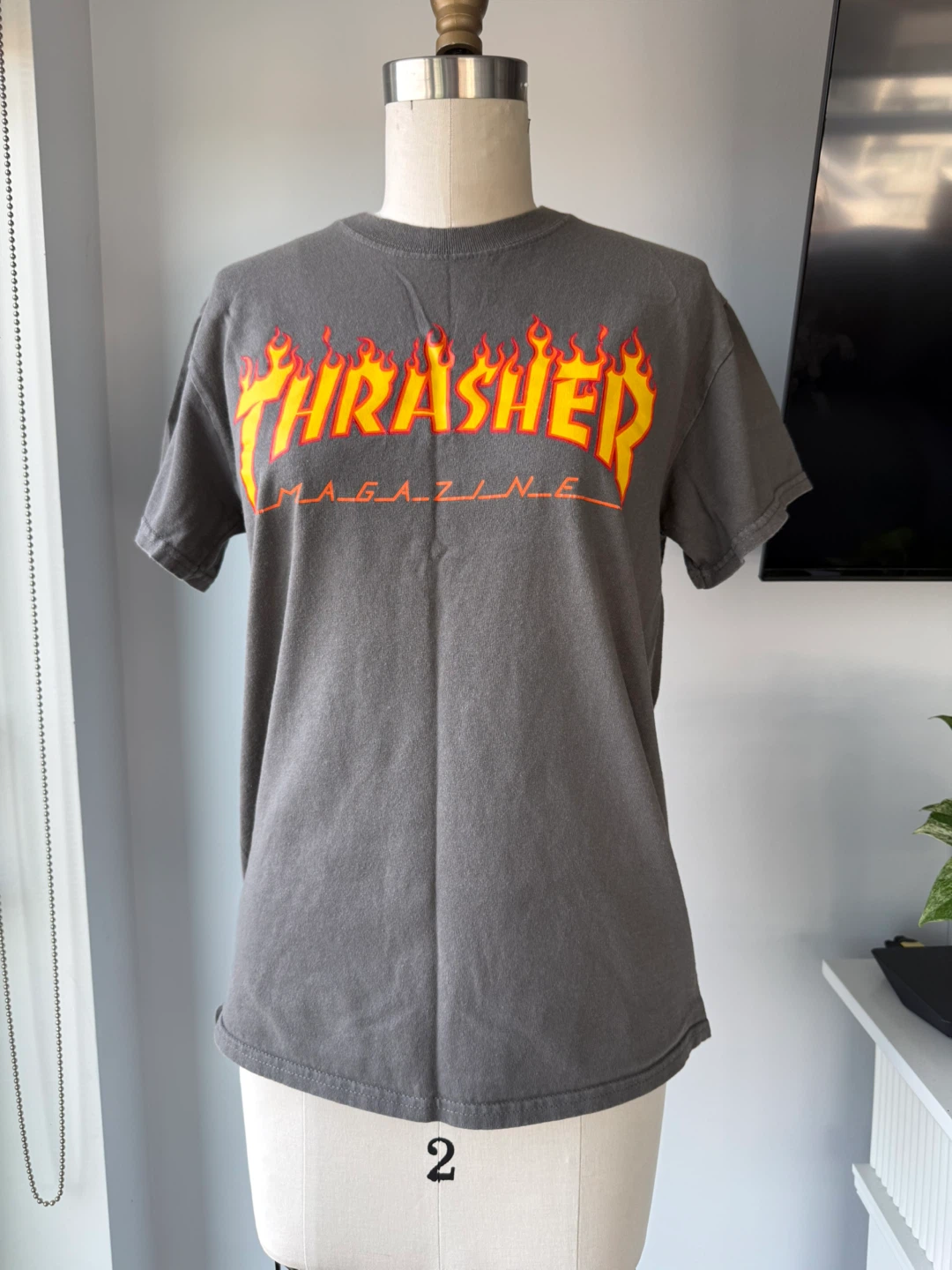 Thrasher Magazine Flame Logo T-Shirt size small