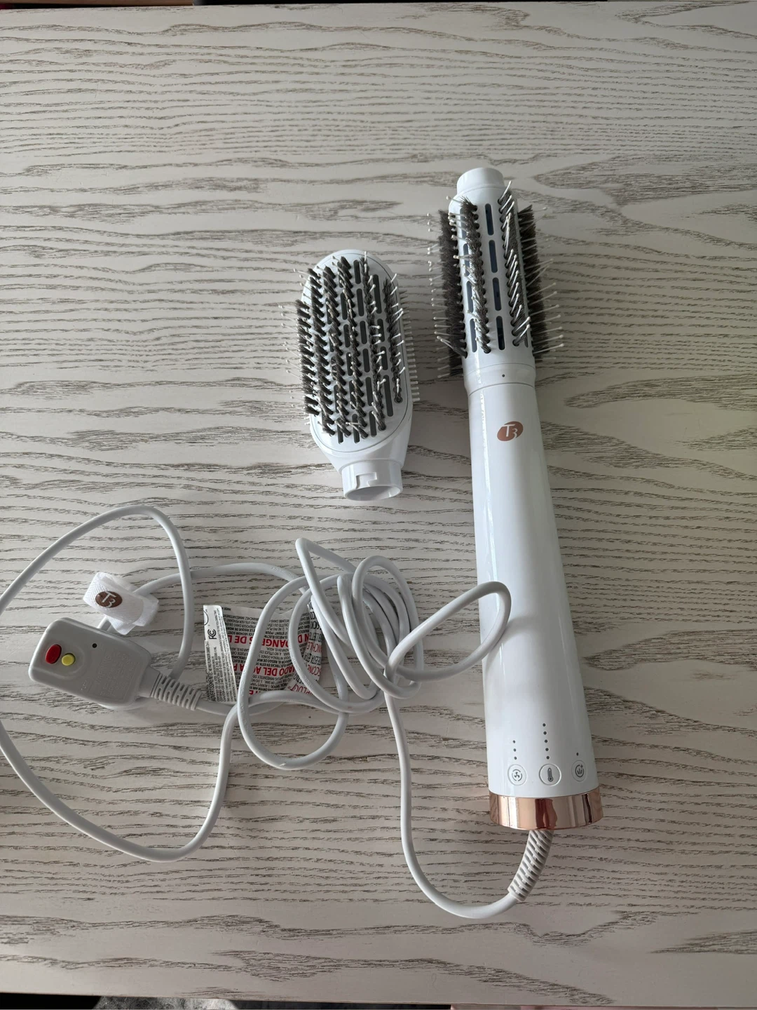 T3 AireLuxe Hair Dryer Brush