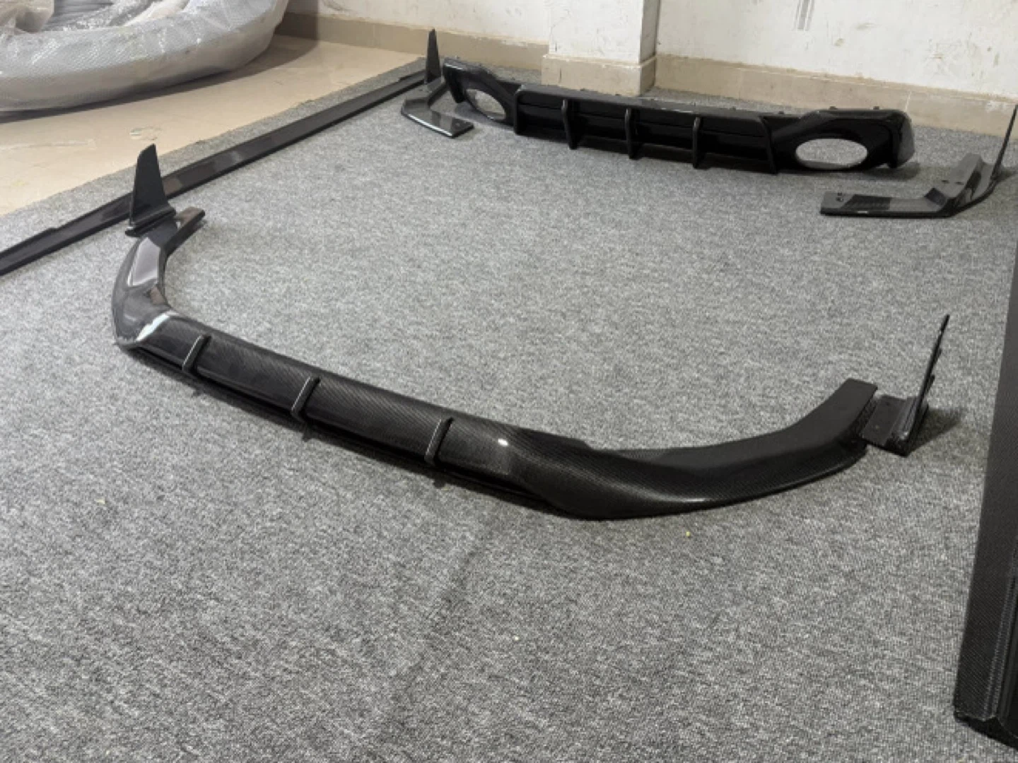 Carbon Fiber Body Kit for Sports Car - photo 2
