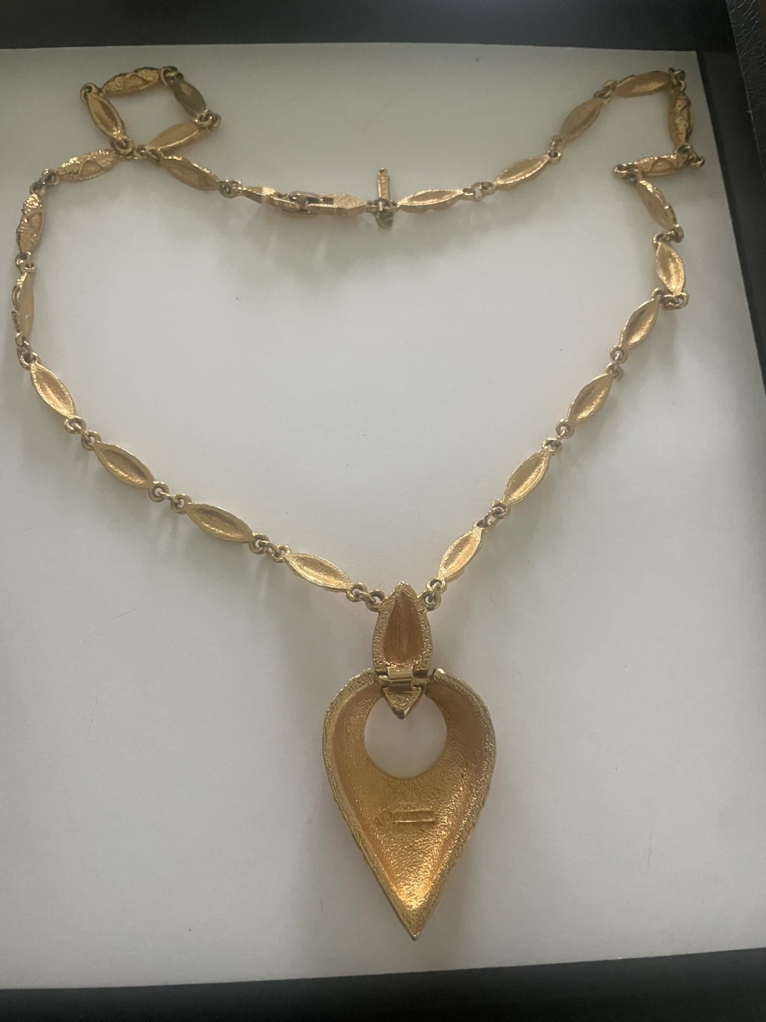 Vintage DORLAN Necklace, Bracelet, and Earrings Set - photo 4
