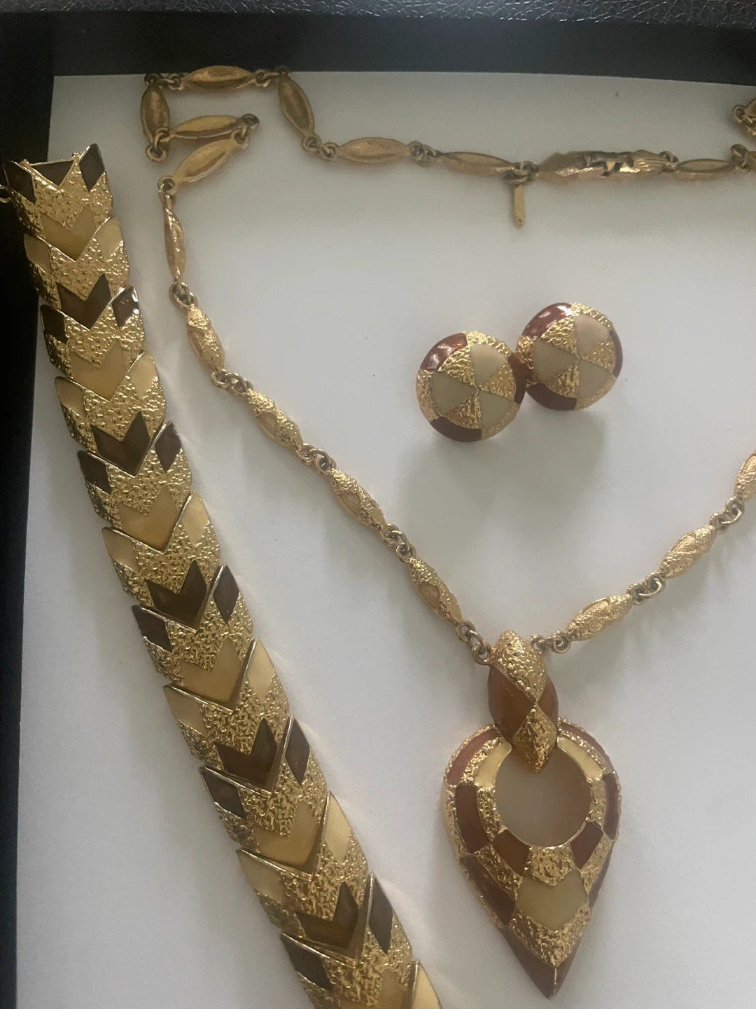 Vintage DORLAN Necklace, Bracelet, and Earrings Set