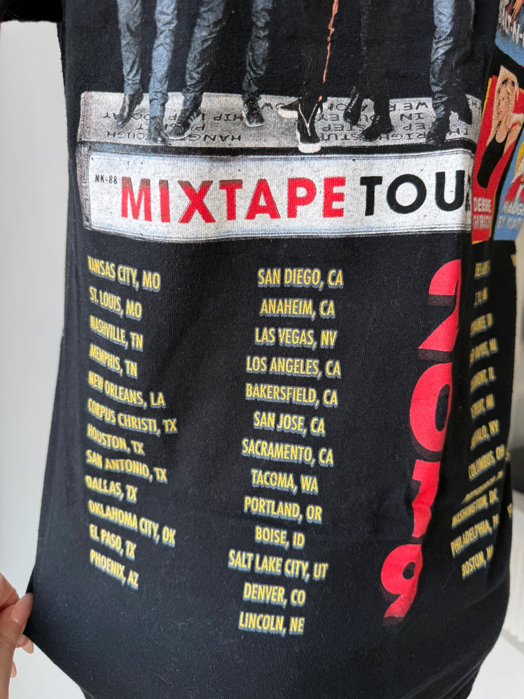 New Kids On The Block Mixtape Tour concert T-Shirt size small - photo 5