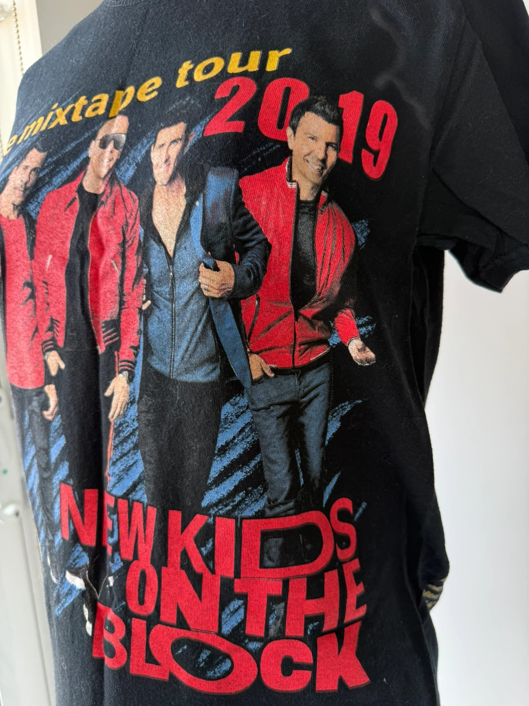 New Kids On The Block Mixtape Tour concert T-Shirt size small - photo 2