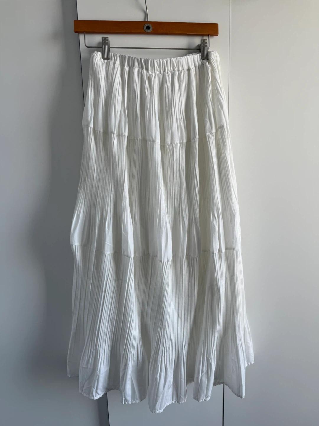 White Pleated Tiered Maxi Skirt