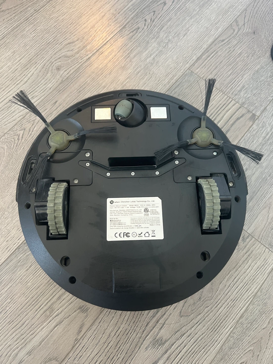 Lefant Robot Vacuum Cleaner + Dock - photo 3