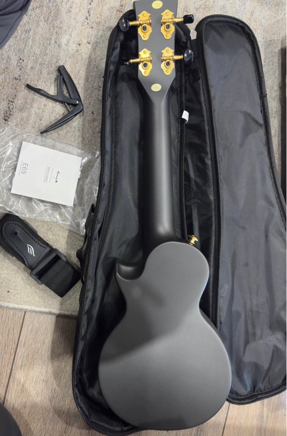 Enya Nova U Mini 21" Ukulele - Black - photo 3