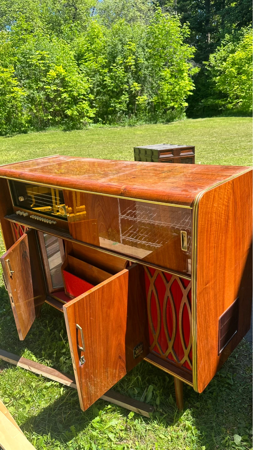 Vintage Console Radio & Record Player - photo 2