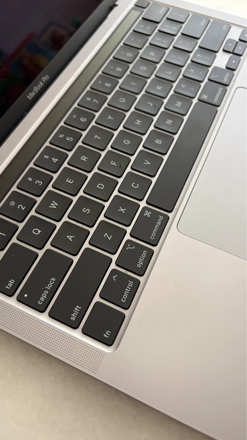 MacBook Pro w/Touchbar 13.3 - photo 2