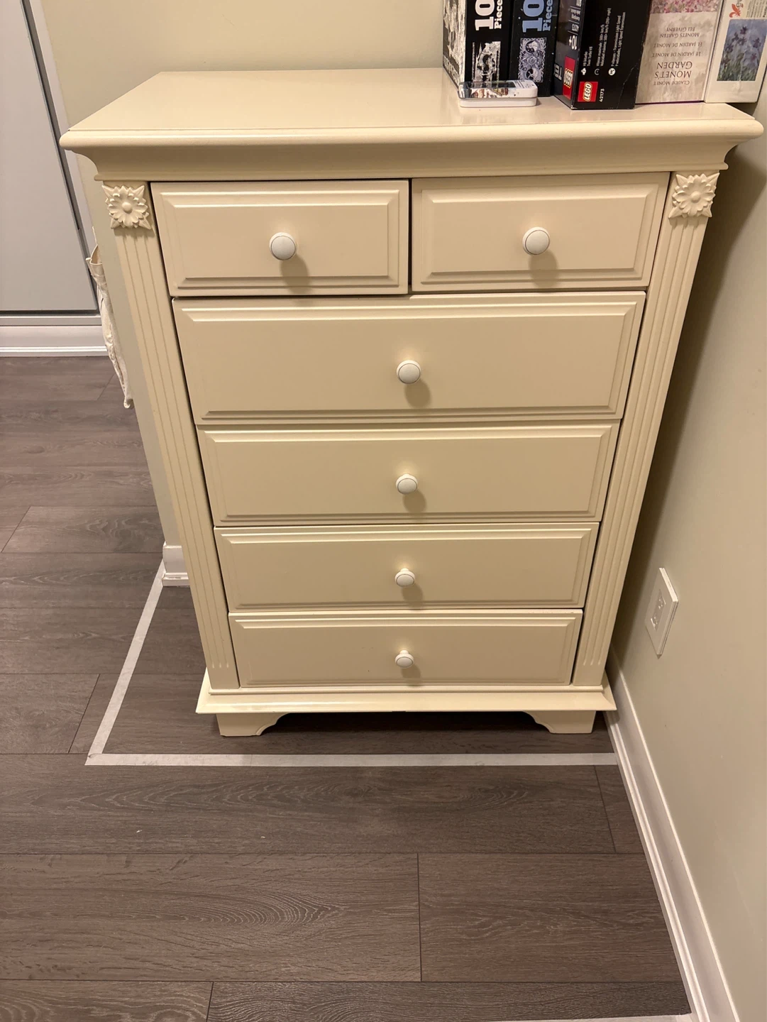 Cream 6-Drawer Dresser