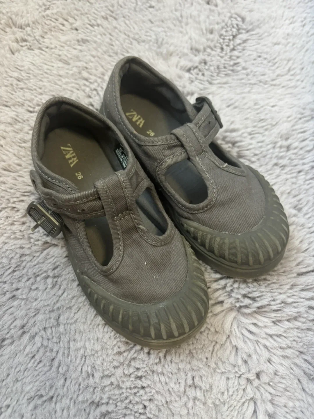 ZARA T-Strap Mary Jane Shoes, size 26