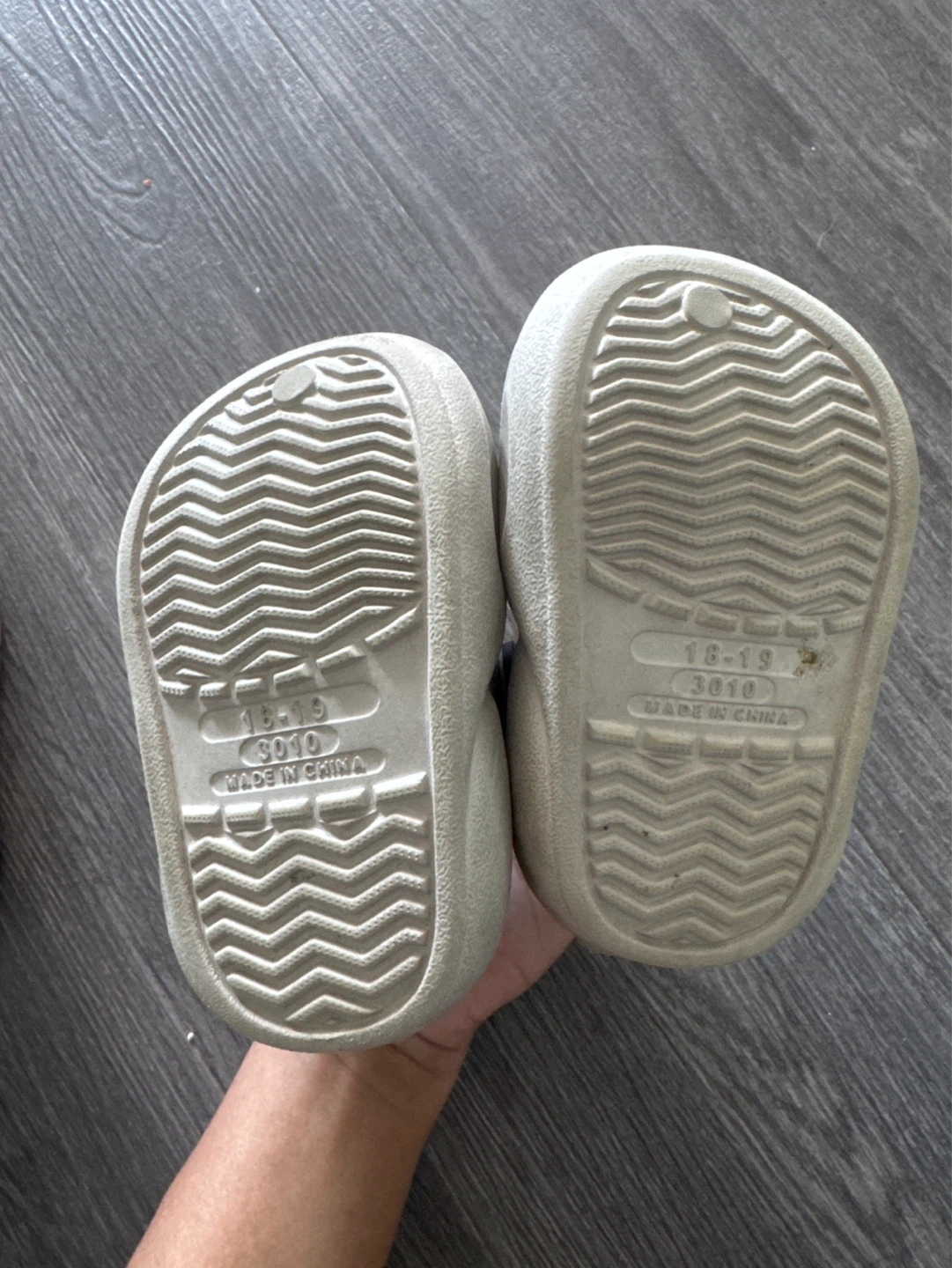 Kids' Spider-Man Crocs - photo 2