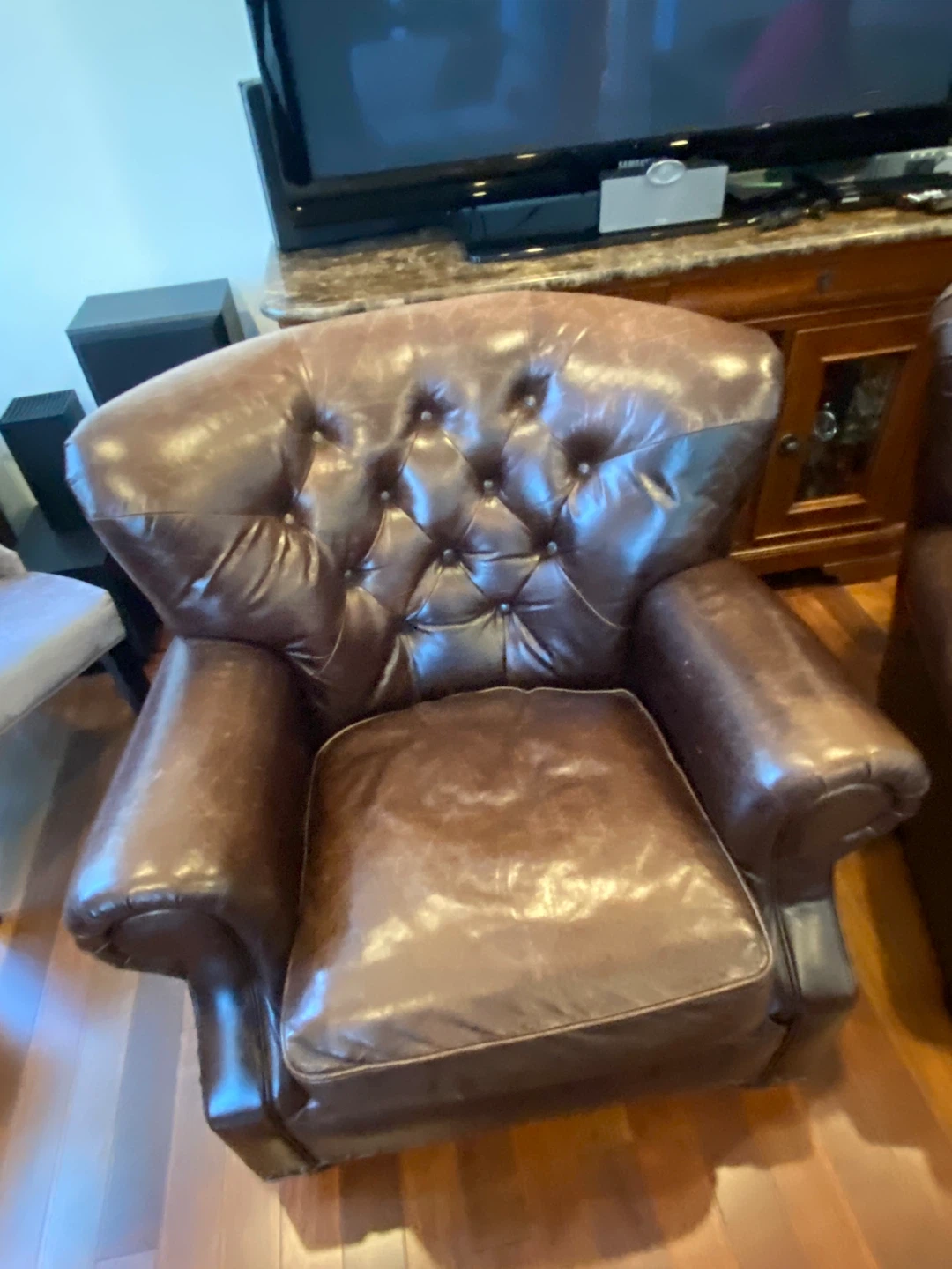 Brown Leather Armchairs - photo 3