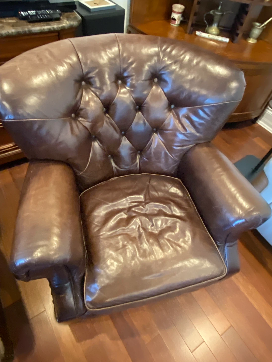 Brown Leather Armchairs - photo 5