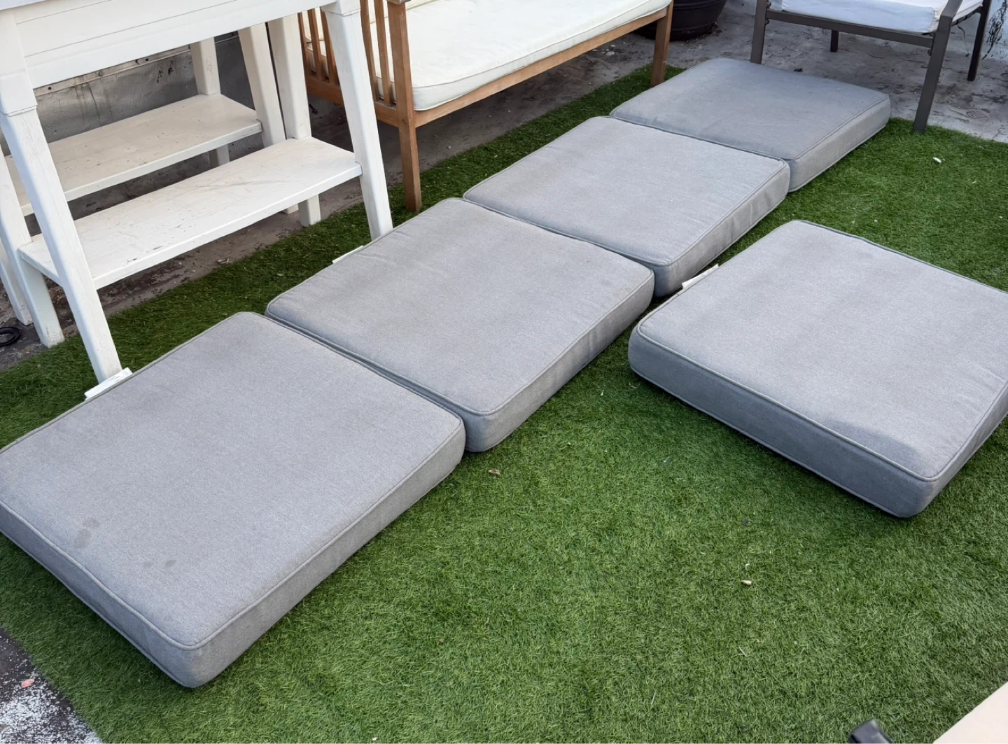 Set of 5 Gray Outdoor Cushions - photo 2