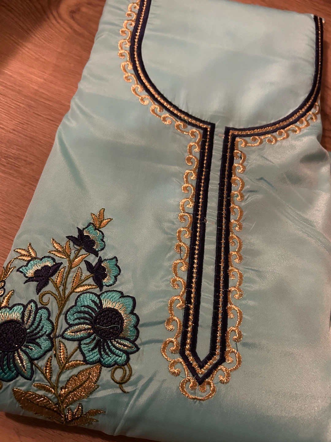 Unstitched suit