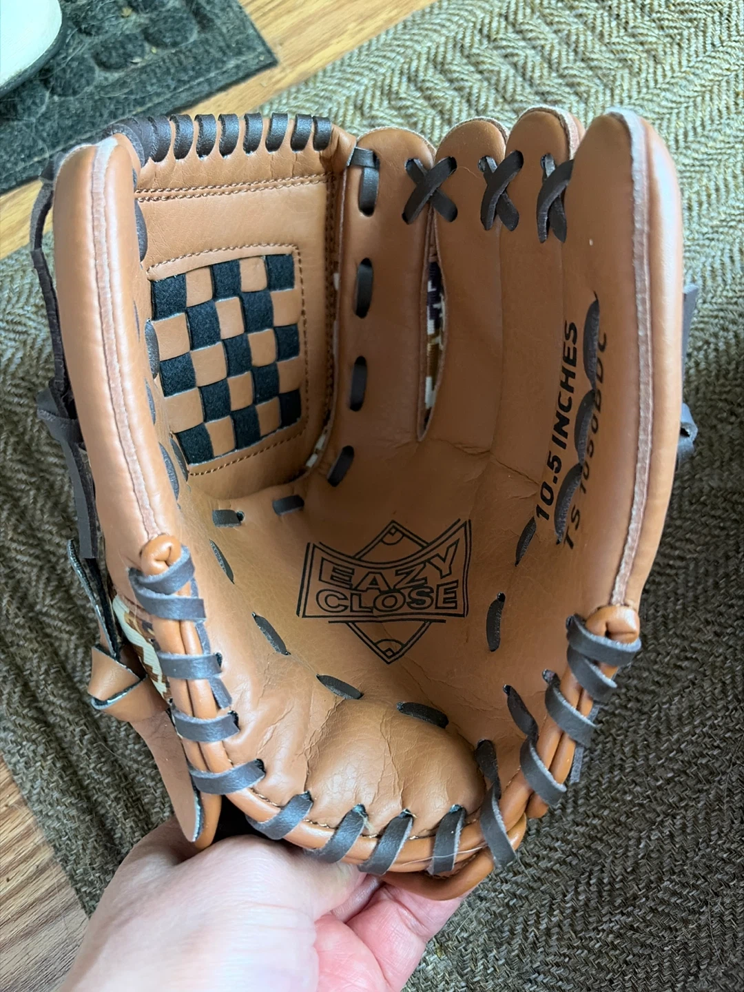 NEW!!! Adidas 10.5 Inch Baseball Glove