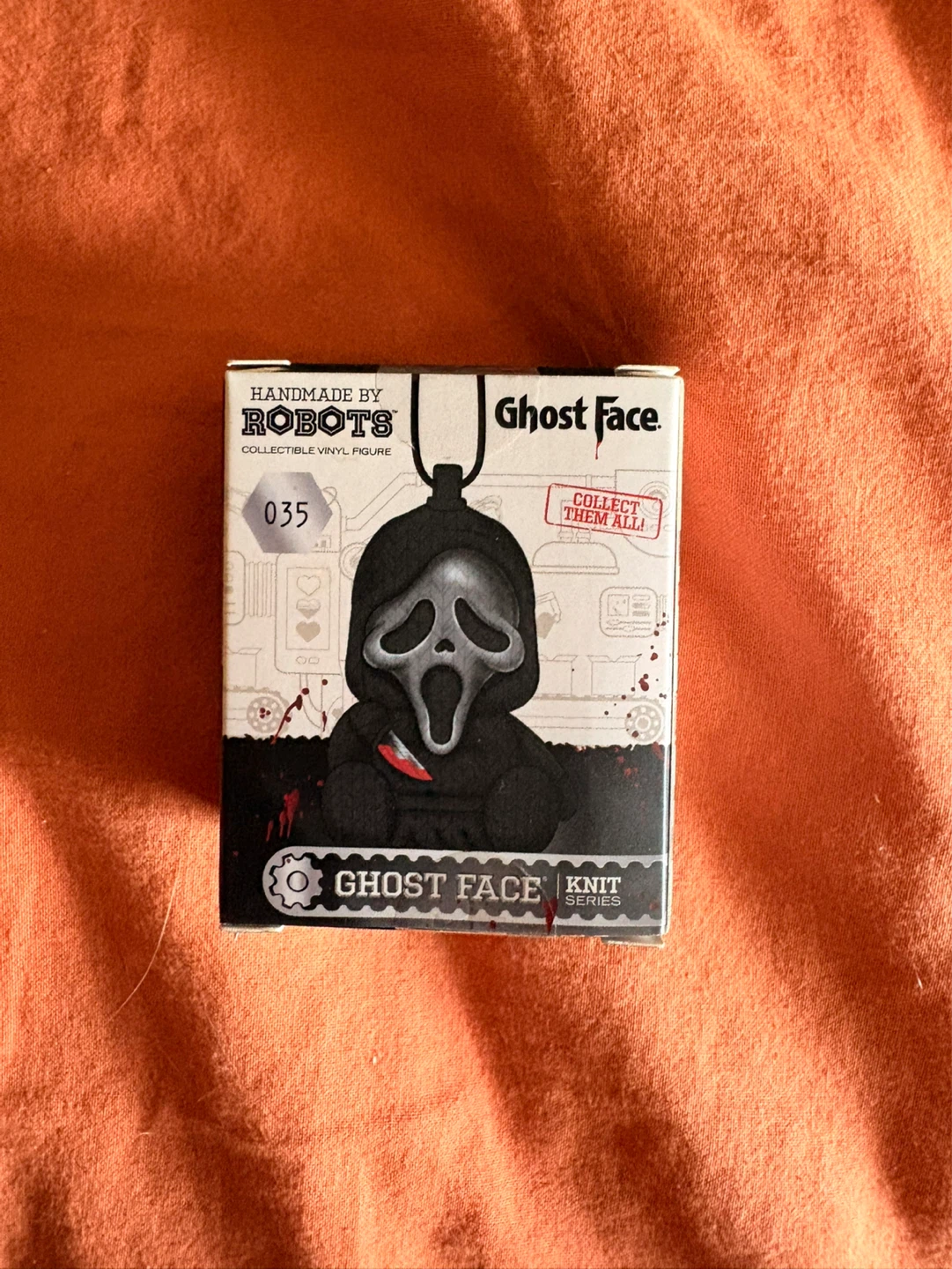 Handmade by Robots Ghost Face Knit Series Micro Charm - photo 2