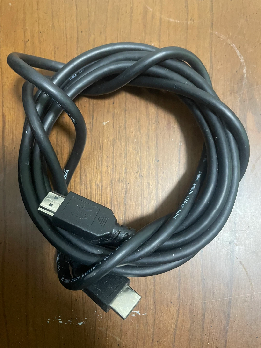 Television with HDMI Cable - photo 2